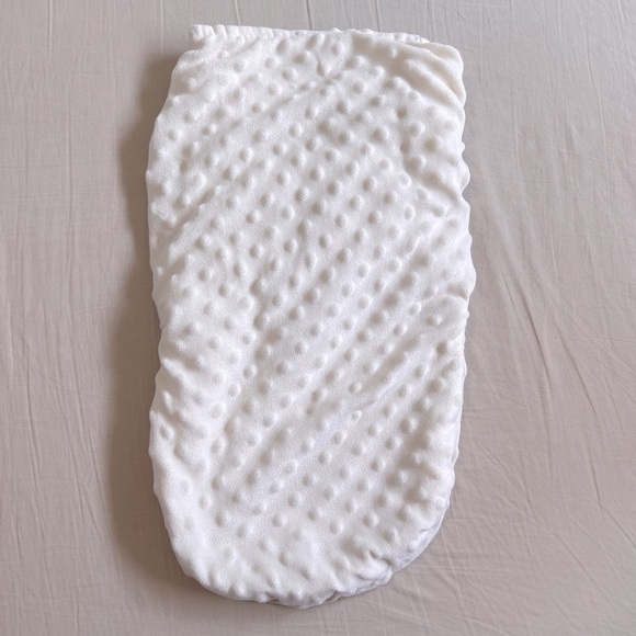 2 Petite L’Amour Swaddle Sack - Picture 2 of 7